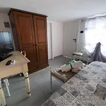 Garibaldi 4*