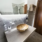 Garibaldi 公寓式酒店