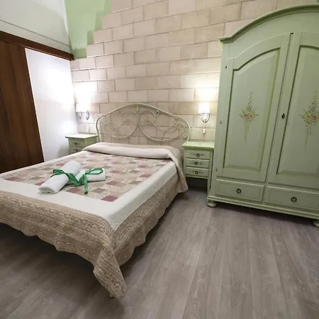 Garibaldi Aparthotel