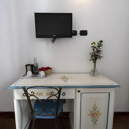 Garibaldi Apartahotel