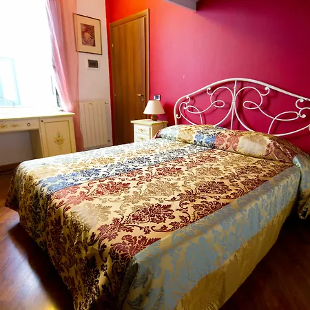 Garibaldi Aparthotel 3*